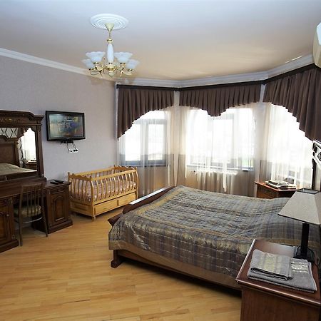 Nice House In The Heart Of The City เยเรวาน ภายนอก รูปภาพ