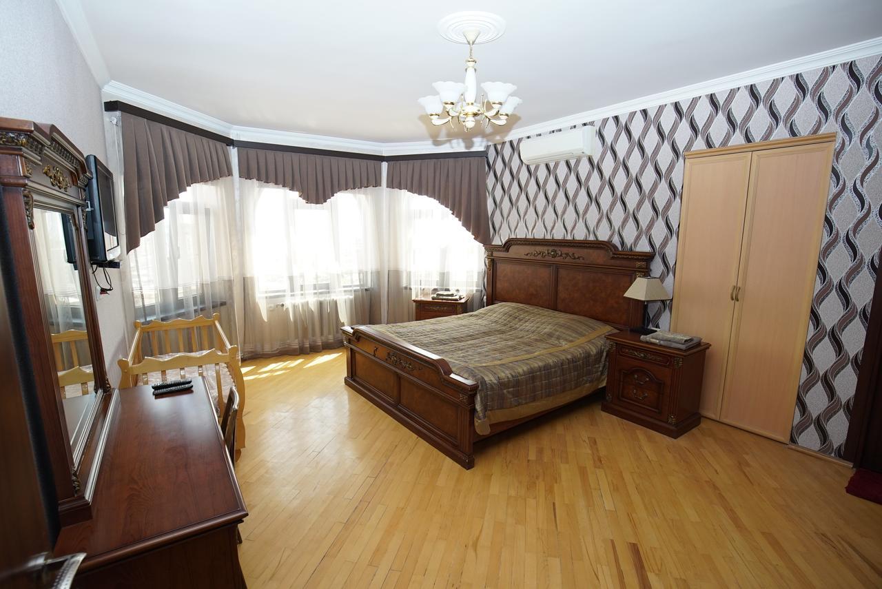 Nice House In The Heart Of The City เยเรวาน ภายนอก รูปภาพ